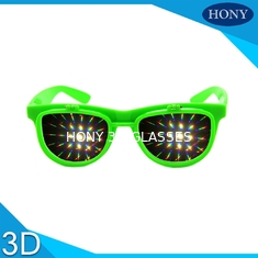 I vetri dei fuochi d'artificio di Hony 3D con il reticolo di diffrazione filmano, lanciano sugli occhiali da sole