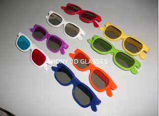 La circolare di plastica compatibile di Reald ha polarizzato i vetri 3D con le lenti di 0.26mm